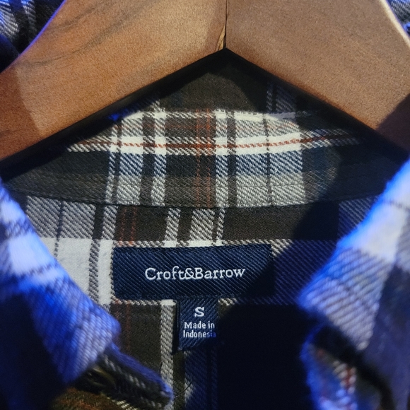 Croft & Barrow Plaid Front Button Shirt - Picture 2 of 11